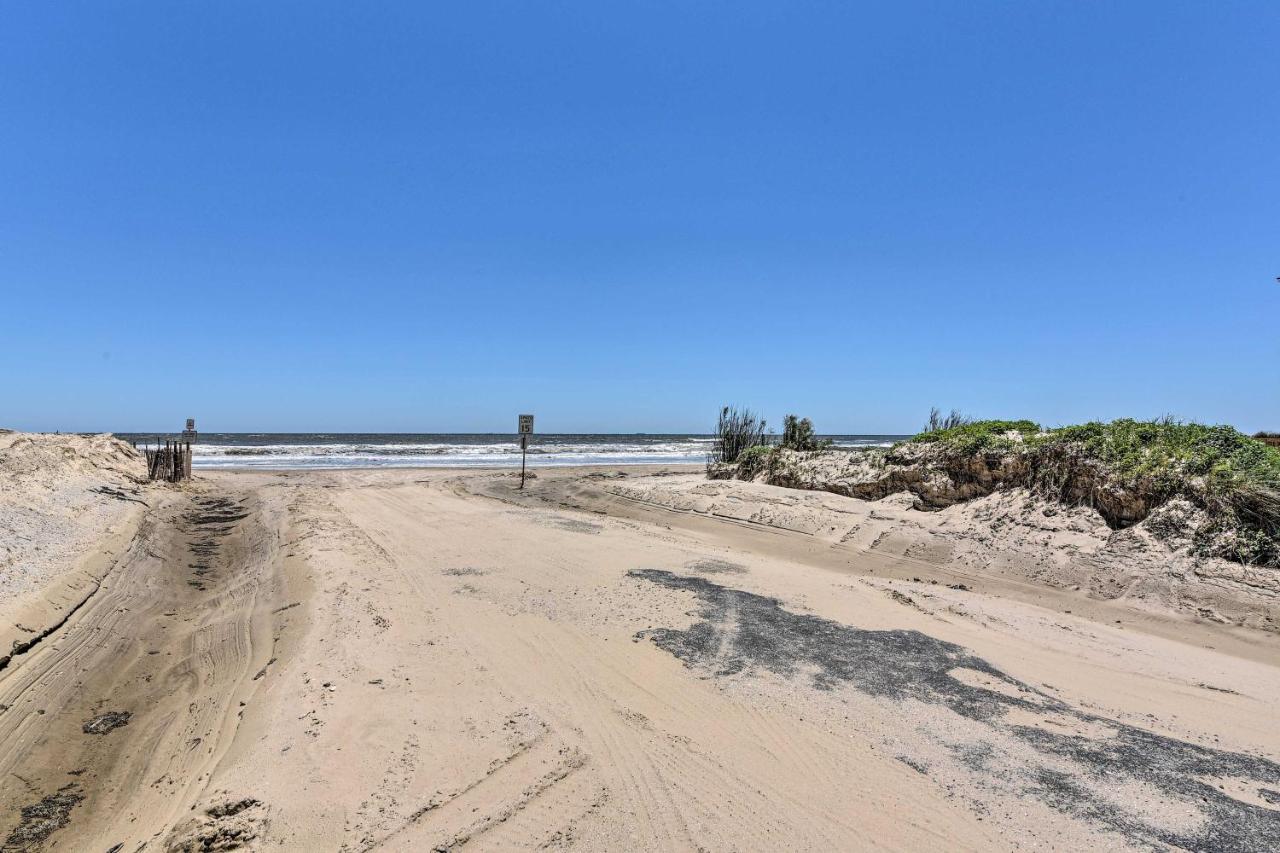 Bolivar Peninsula Beach House, Steps To Coast Bagian luar foto